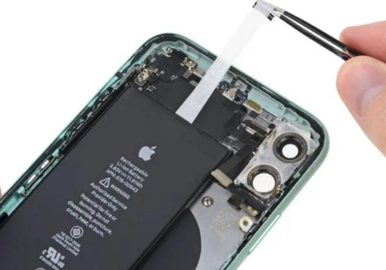 苹果原装电池在哪里换得到？多少钱？