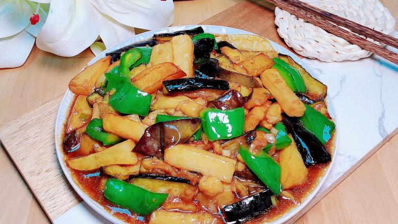 地三鲜是什么菜系的特色菜品（东北传统菜地三鲜做法）