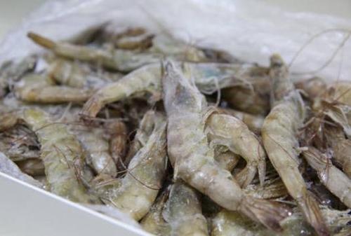 新鲜基围虾怎么保存冰箱一天不变色