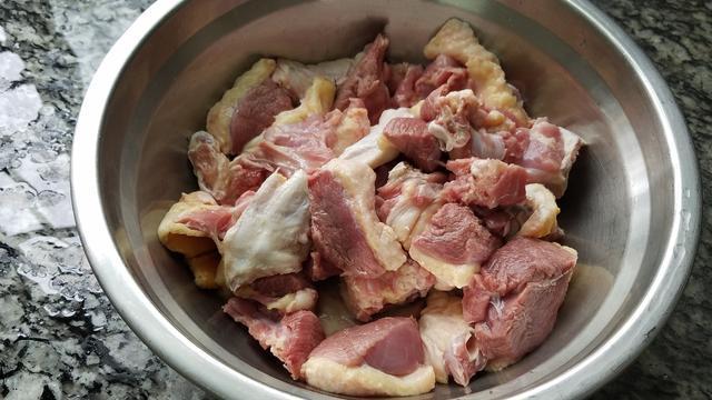 剁成块的鸭肉煮15分钟能熟吗（鸭肉剁碎如何做好吃）